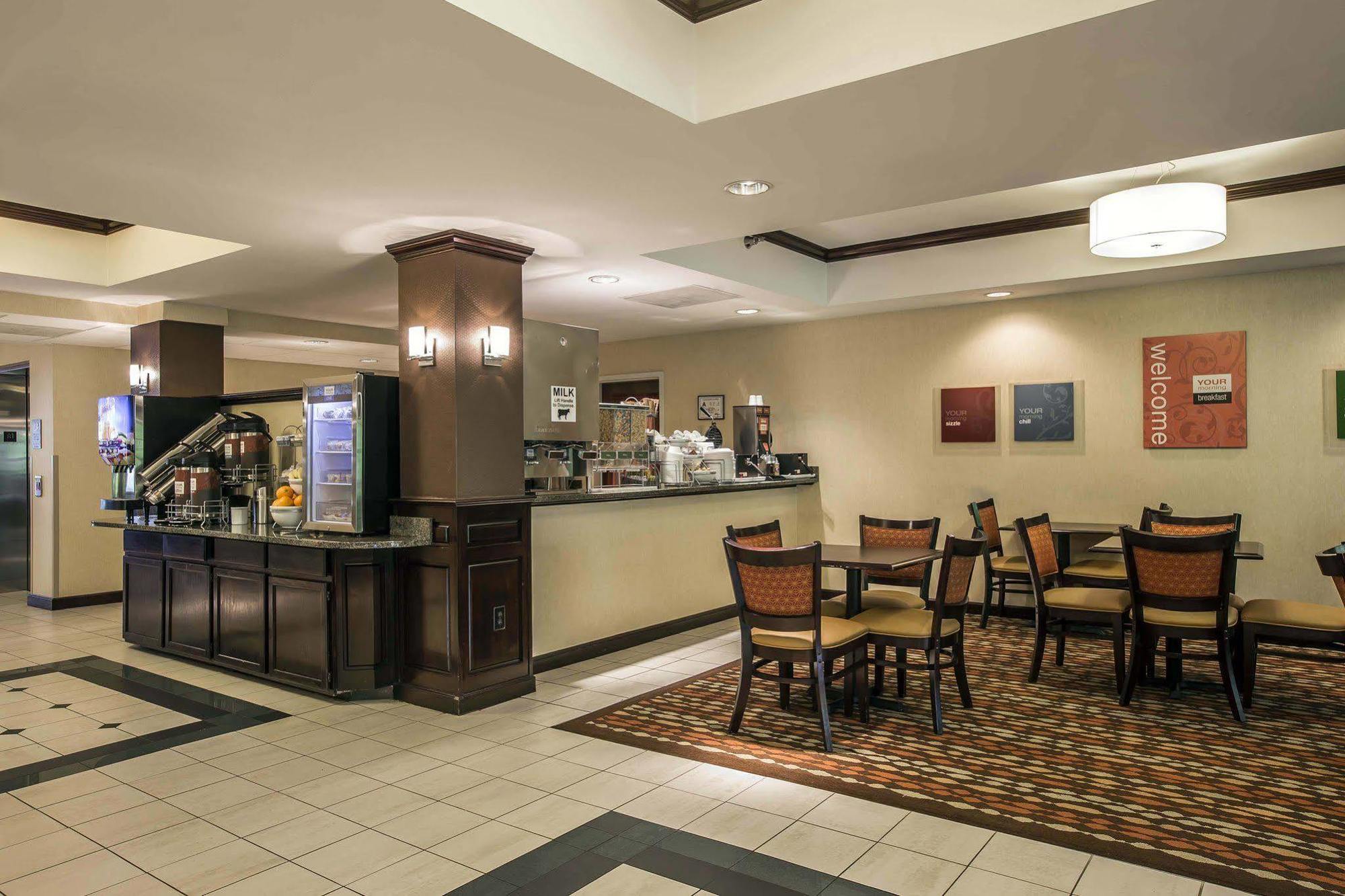 คอมฟอร์ต สวีท เฮนส์ มอลล์ Hotel วินสตัน-ซาเลม ภายนอก รูปภาพ